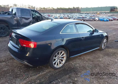 2016 Audi A5 2.0T Premium z USA, uszkodzony, nr VIN WAUM2AFR4GA004657